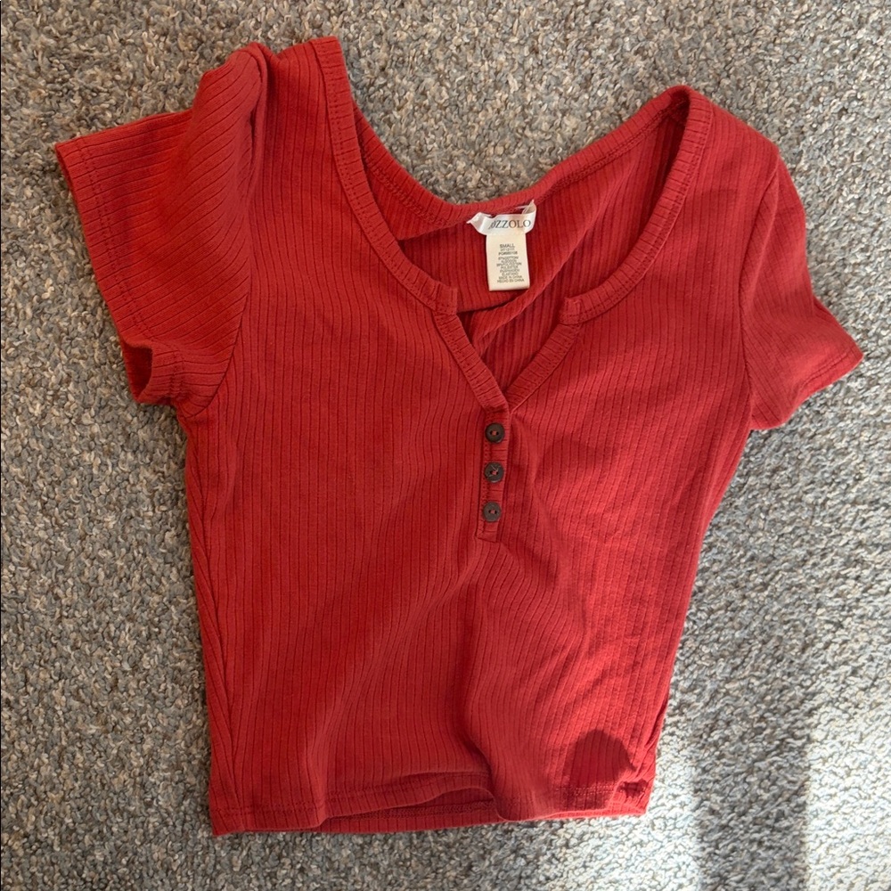 Bozzolo Red Ribbed Short Sleeve Top - Picture 3 of 4